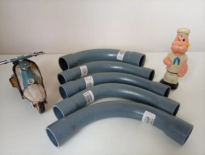 LOTE DE CURVA 90 GRAUS CINZA COM BOLSA 3/4