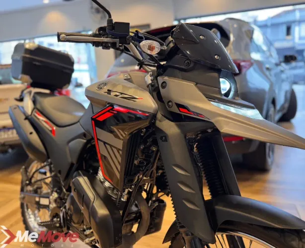 YAMAHA XTZ 250 LANDER 2025 - ((único dono apenas 3mil km))