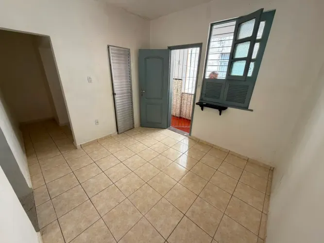 Apartamento com 1 quarto, sala, cozinha e banheiro Cidade Velha - Frente ao Líder São Fran
