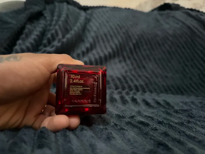 Baccarat Rouge 540 Extrait de Parfum da marca de luxo , na versão de 70 ml.