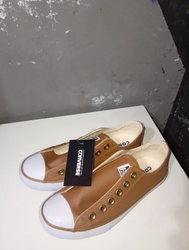Tênis ALLSTAR NOVO E NUNCA USADO!! TAMANHO 39