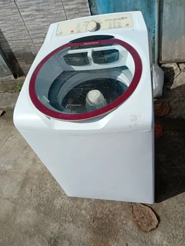 Máquina de lavar roupa funcionando perfeitamente 3 meses de garantia