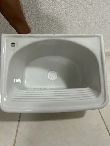 Vendo Tanquinho de Lavar Roupa de Cerâmica