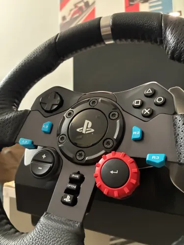 Volante Logitech G29 + pedais - Excelente Estado - PS5, PS4 e PC