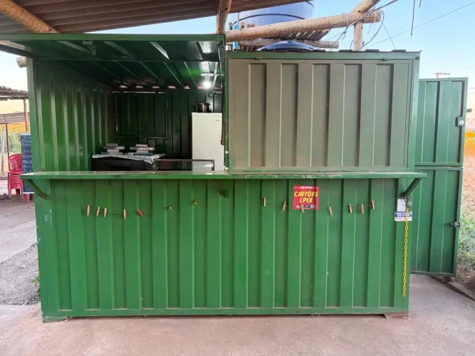 Trailer Comercial Verde 2x3 m - Estrutura Reforçada e Pronto para Uso