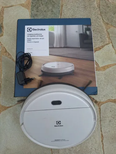 Robo aspirador de pó eletrolux ERB11