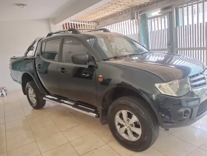 Mitsubishi L200 Triton GLX 3.2 CD TB Int.diesel MEC 2013