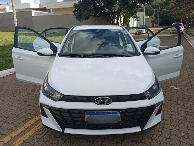 Hyundai HB20S Comfort Plus 1.0 Flex 12V Mec. 2025