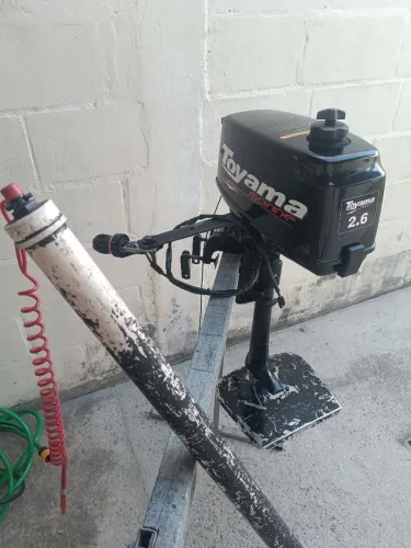 Vendo esse Motor De Popa 2.6 Toyama