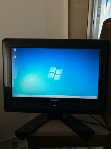 Computador Positivo PCTV + Monitor (Para uso básico ou reaproveitamento)