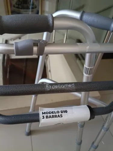 Andador novo