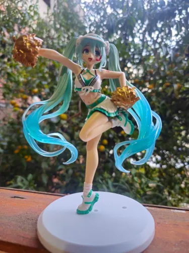 Figure Hatsune Miku Líder de Torcida