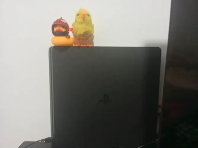 Ps4 slim 1 tera video game