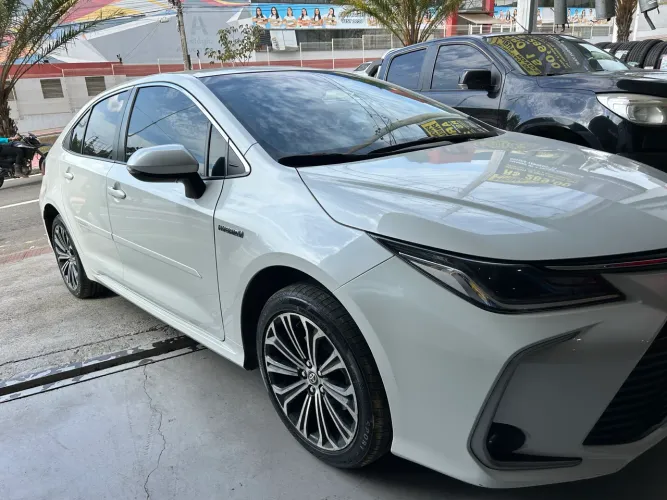 Toyota Corolla Altis Prem. Hybrid 1.8 Flex AUT 2021