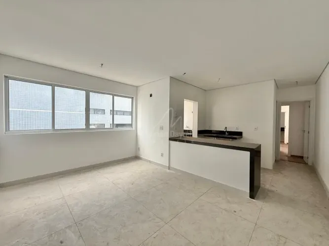 Apartamento a venda com 64M2; Sala para 02 ambientes com piso em porcelanato. 02 Quartos s