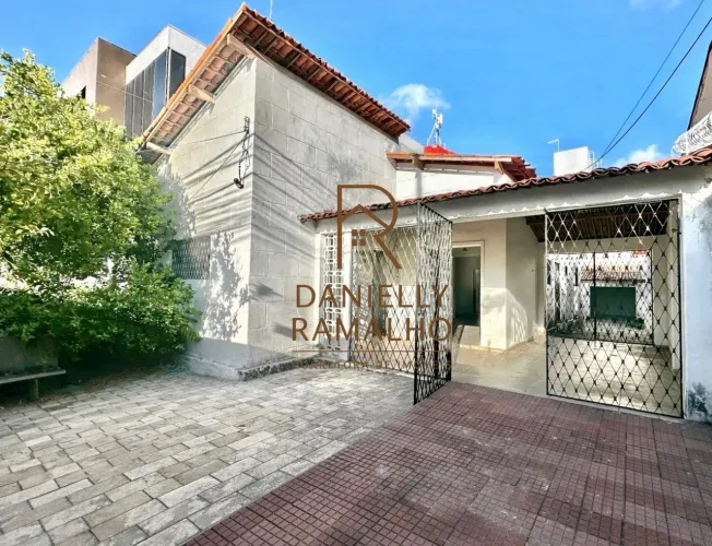 Casa 5 quartos no Bairro da Torre
