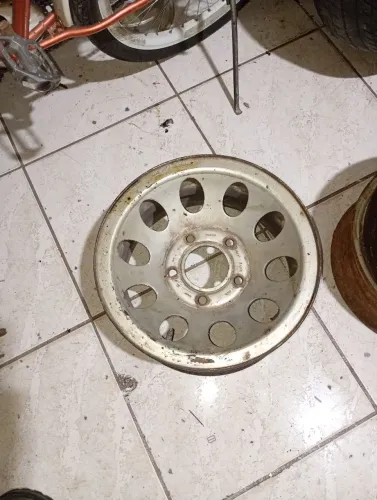 Roda 15" de F1000