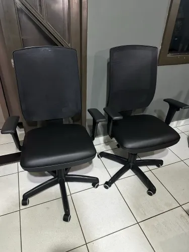 2 Cadeira Nova Presidente Brizza Ergonômica