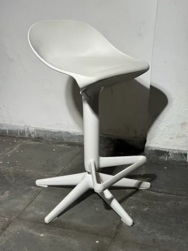 Banqueta spoon kartell