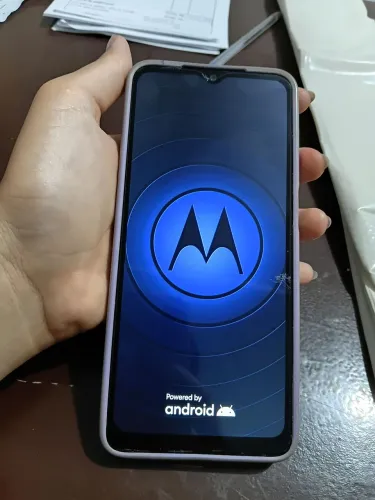Moto E22 usado ( problema no conector de tela) mas funciona 