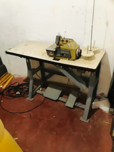Máquina de costura e