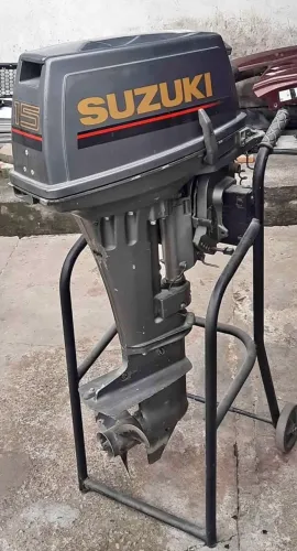 Motor Suzuki 15HP