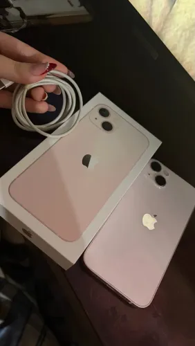 iPhone 13 rosa