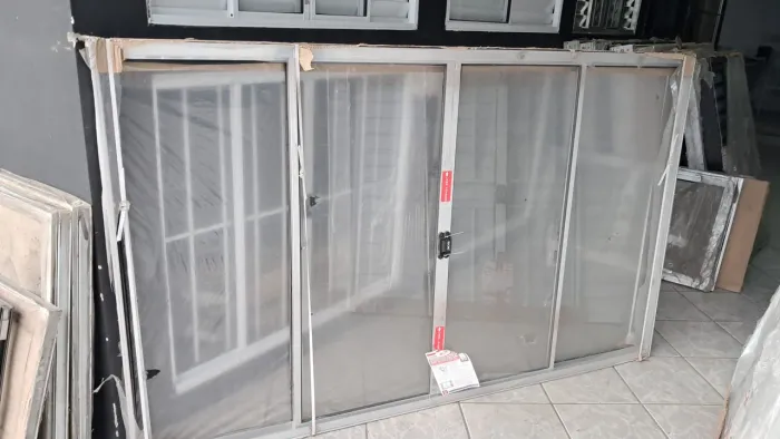 Janela 1.20x2.00mt alumínio