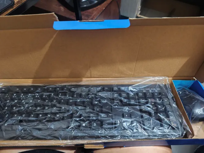 Teclado e mouse sem fio