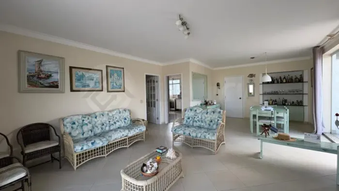 Cobertura à venda no Guarujá de 212 m², com 3 dormitórios | Pitangueiras