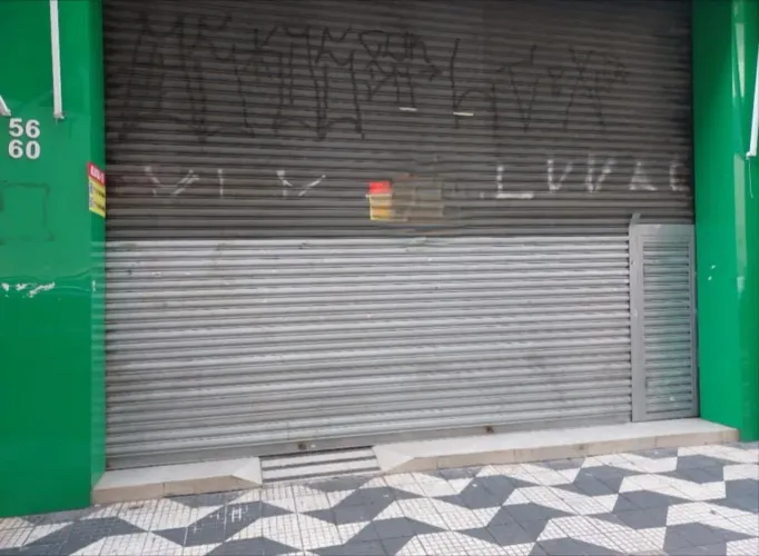 Loja na Rua Aurora, 56 - Loja 01 375 m²