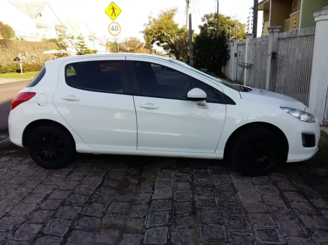 Peugeot 308 Allure 1.6 Flex 16V 5P Mec. 2013