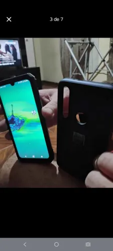 Cel Moto G8 Plus
