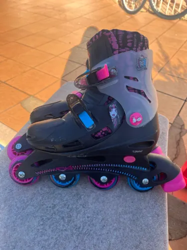 Patins Infantil Ajustável 33-36 - Ótimo Estado!