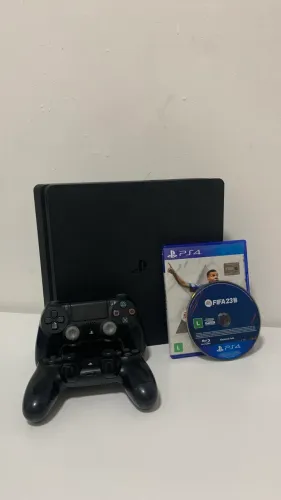PlayStation 4 - 800 gb + 2 controles