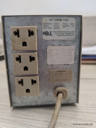 Estabilizador de Tensão 1000VA Hill Power - 115V (Funcionando)
