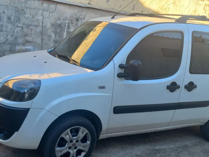 Fiat Doblo Essence 1.8 Flex 16V 5P 2021