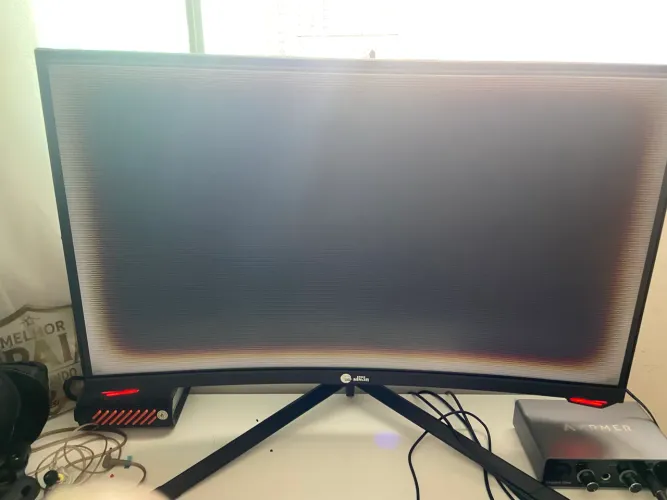 Monitor Gamer Ninja Sharingan - COM DEFEITO TELA TRINCADA