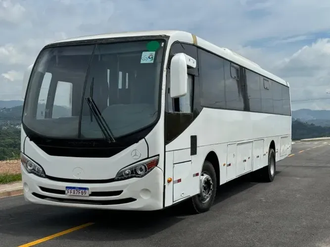 Onibus Rodoviario 2012-2013 Mercedes Benz com Ar condicionado