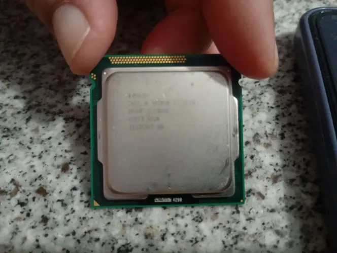 Intel xeon e3 1220