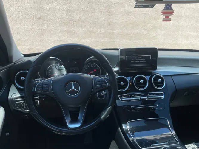 Mercedes-Benz C-200 Avantgarde 2.0 TB 16V 184cv Aut. 2015
