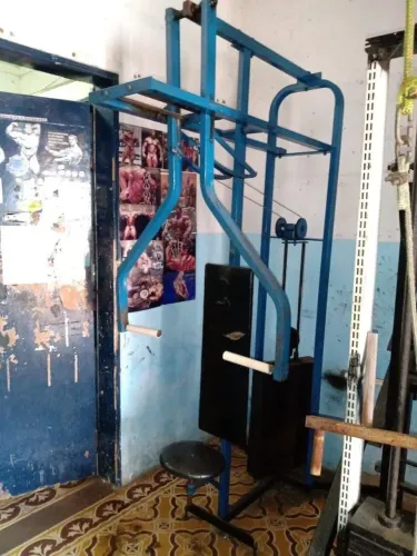 Máquinas de musculação usadas