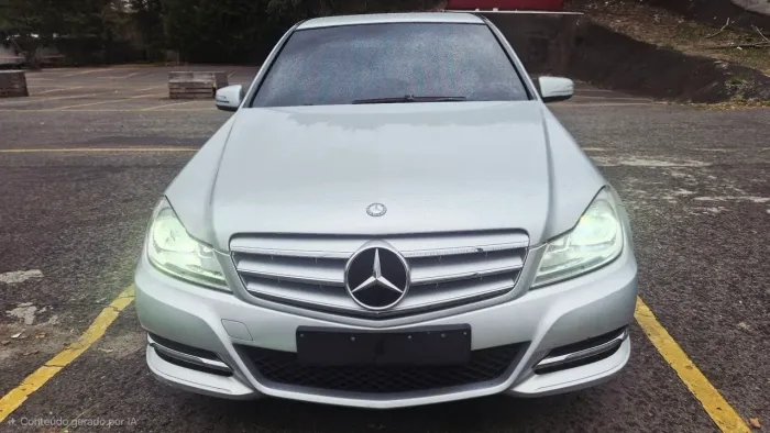 Mercedes-Benz C-180 CGI Classic 1.8 16V 156cv Aut. 2012