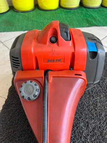 Novíssima Roçadeira Husqvarna 345
