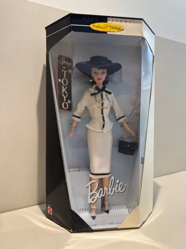Barbie Spring in Tokyo (City Seasons Collection) 1998