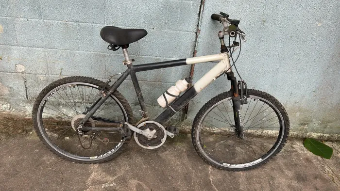 Bicicleta Aro 26 em Alumínio - Leve, Resistente