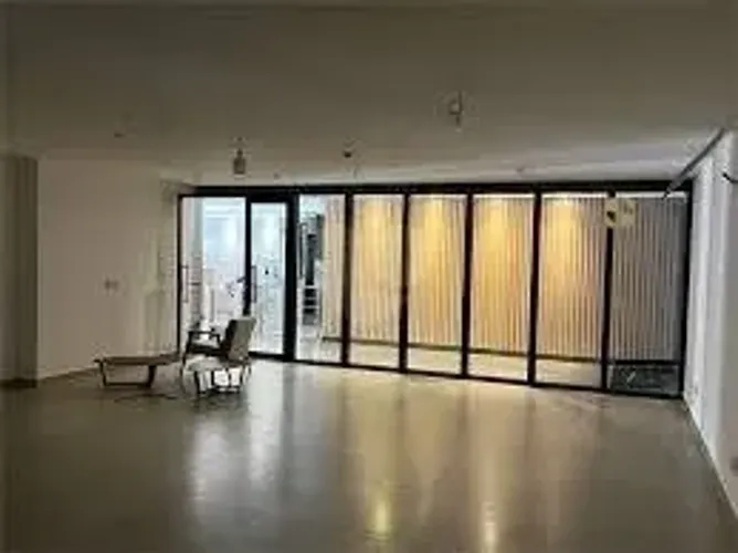 Sala Comercial para aluguel no Ed. Península Ecobusiness