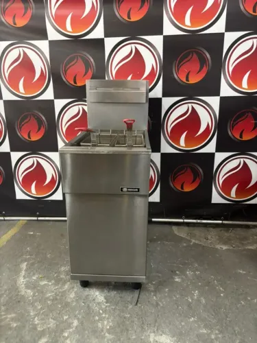 Fritadeira industrial marca MACOM modelo FTE1_G<br>25 litros