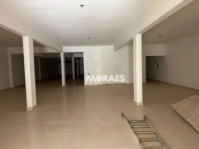Salão comercial para alugar, 370 m²- venda por R$ 1.600.000 ou aluguel por R$ 9.270/mês -