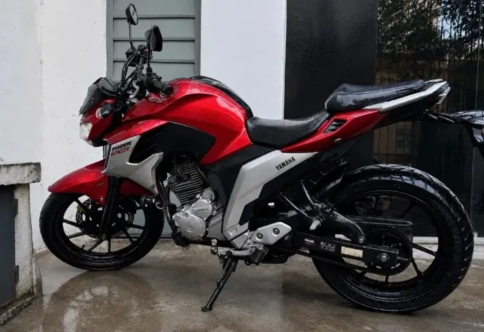 Fazer 250 Única Dona